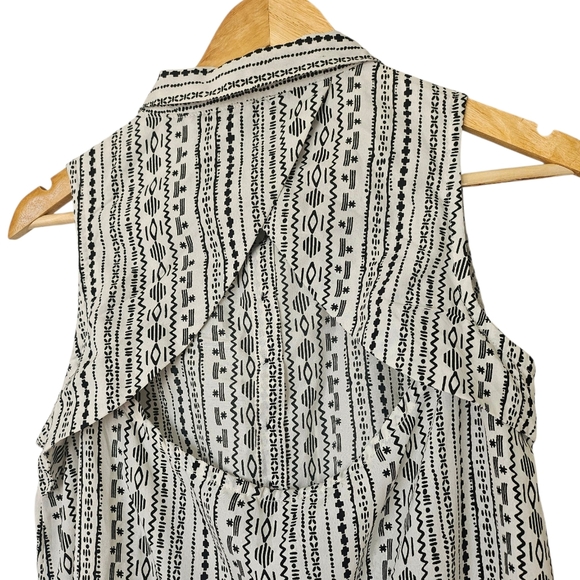 Black White Geometric Print Boho Flowy Sleeveless High Low Midi Dress, Size L - Picture 6 of 7